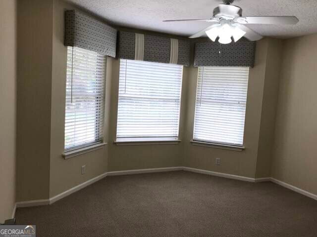 Building Photo - 1024 Greenwillow Dr