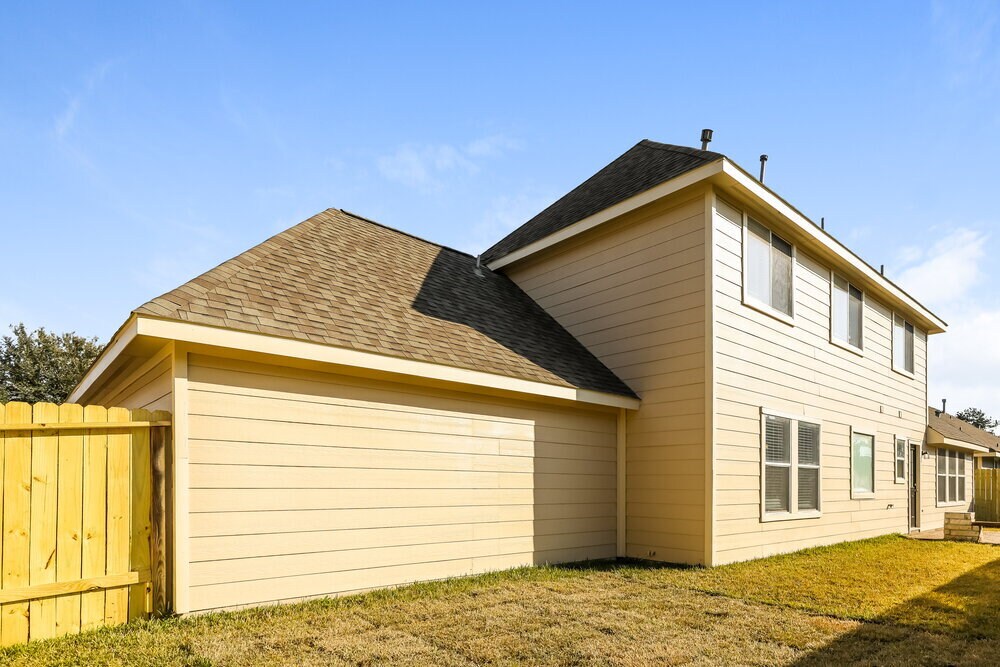 Building Photo - 22207 Summer Breeze Ln