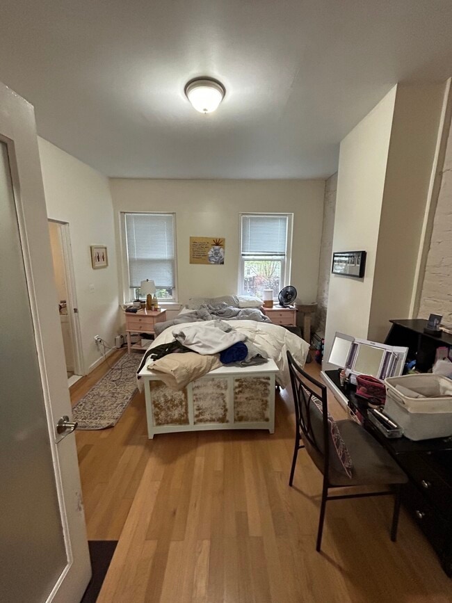 Building Photo - 36 Sheridan St