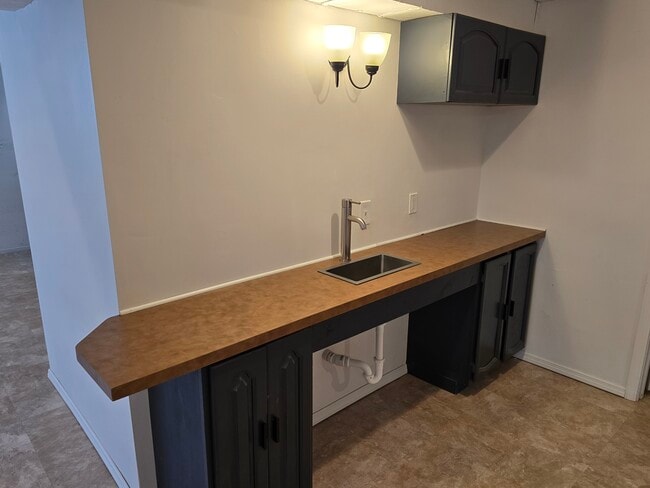 Building Photo - 1532 Surf Side Dr