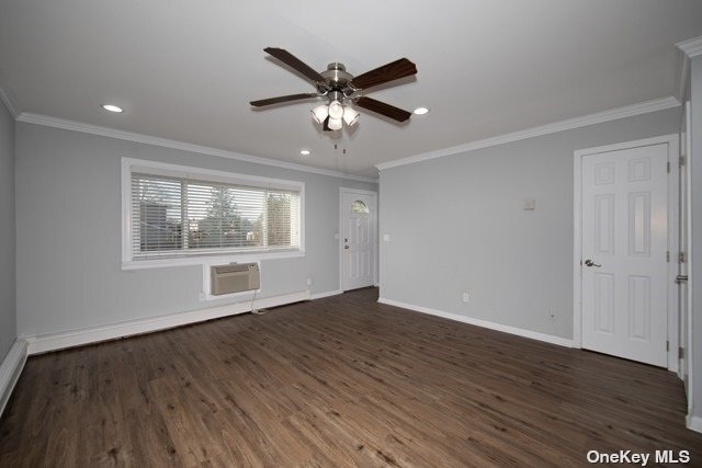 Building Photo - 21 Golden Ave