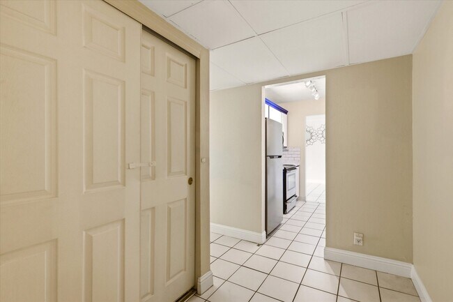 Building Photo - 450 N Civic Dr