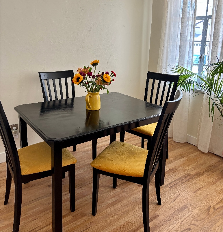 Building Photo - 700 N Monterey Ave