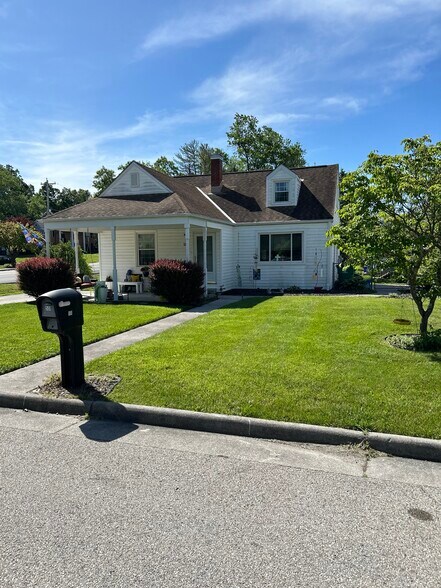 Primary Photo - 501 Fairview Ave