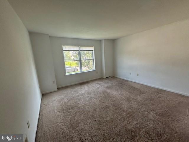 Building Photo - 330 Cambridge Dr