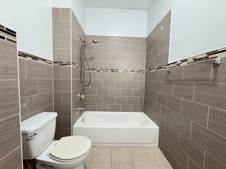 Unit 3A - 431 Martin Luther King Jr Dr