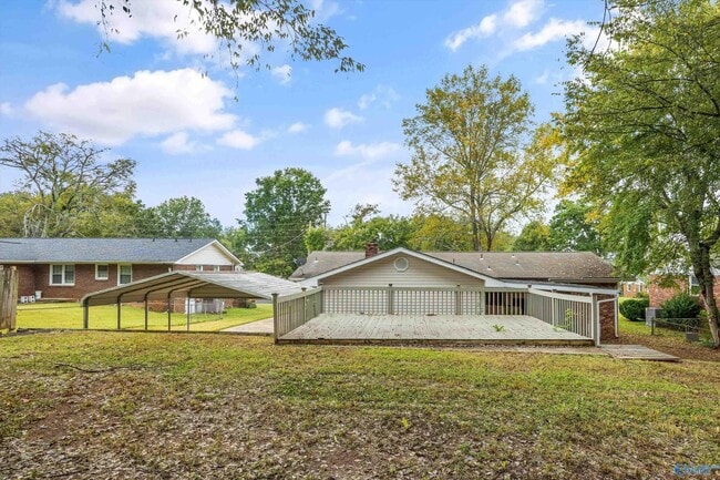 Building Photo - 329 Pawnee Trail SE