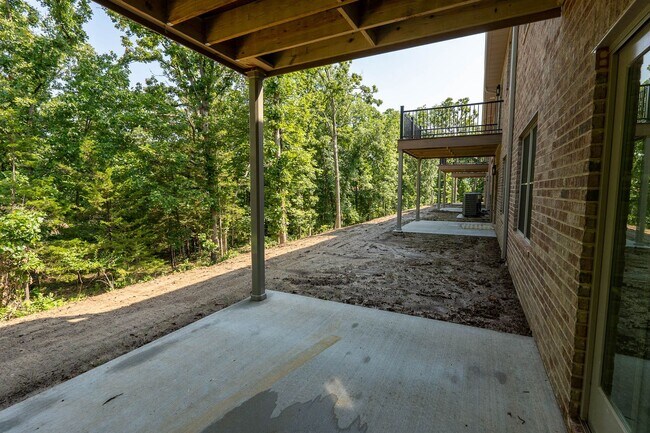 Building Photo - New Construction 4bd/3ba Townhouse