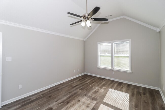 Building Photo - 3815 Richbrook Dr