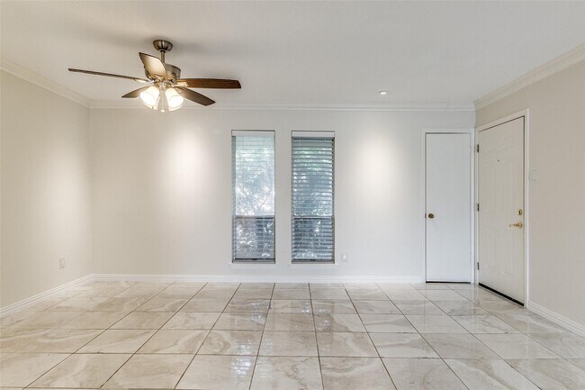 Building Photo - 5086 Matilda St