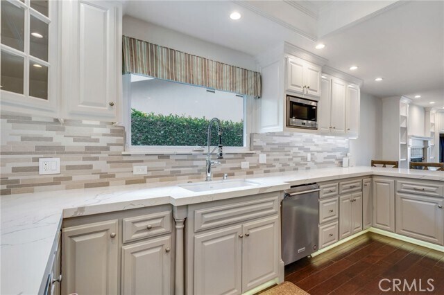 Building Photo - 21192 Richmond Cir
