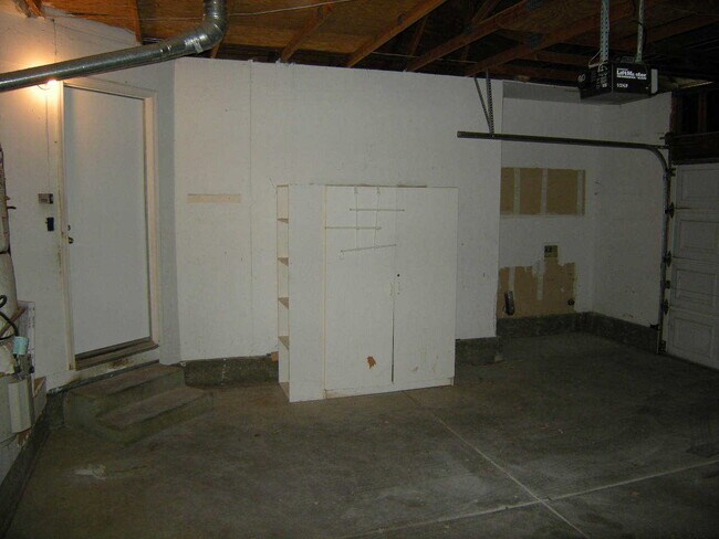 Building Photo - Charming 3-bedroom, 2-bathroom home!