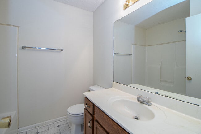 Building Photo - 108-3 Hickory Trace