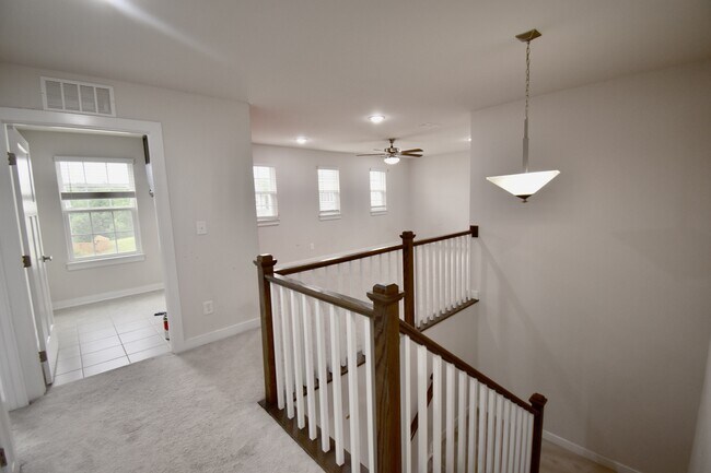 Building Photo - 7111 Waterwheel St SW