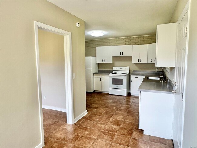 Building Photo - 3719 Bridlewood Dr