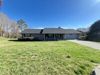 Building Photo - One-Level Living at the End of a Quiet Cul-de-Sac – Just 15 Minutes from Town!