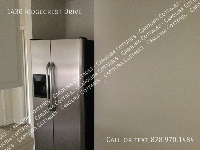 Building Photo - 1430 Ridgecrest Dr