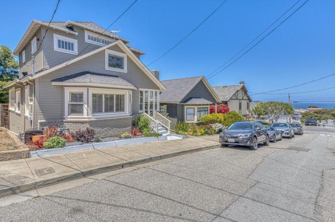 Ocean views from the street - 308 14th St