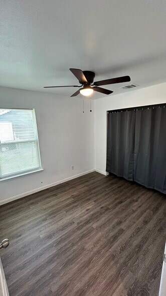 Building Photo - 1103 Attas Ave