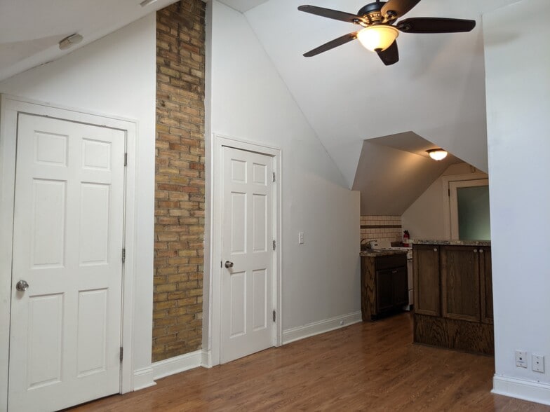 Upstairs Living Area - 2509 Pleasant Ave