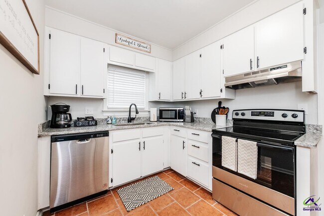 Building Photo - 1304 Georgia Ave