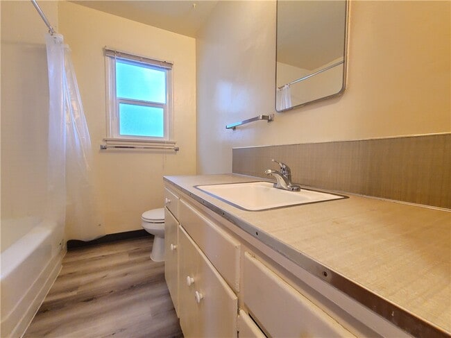 Building Photo - 24609 Richman Dr