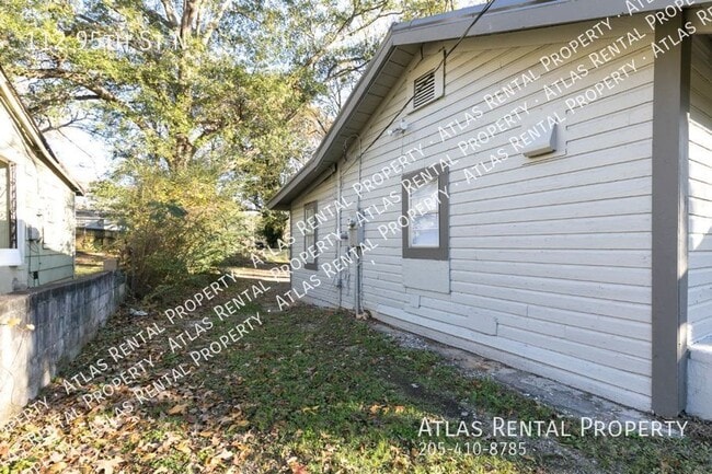 Building Photo - 112 95th St N