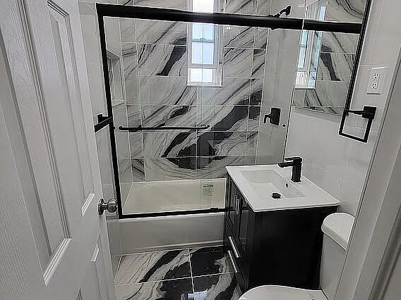 Building Photo - 2239 Troy Ave