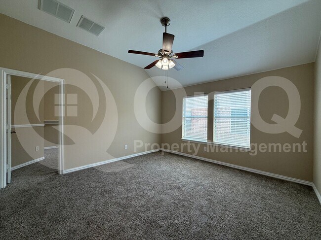 Building Photo - 1921 Highland Haven Ln