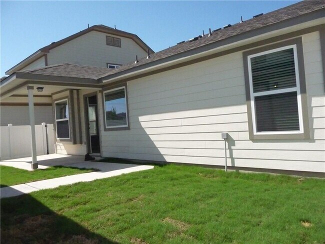 Building Photo - 1118 Walnut Canyon Blvd