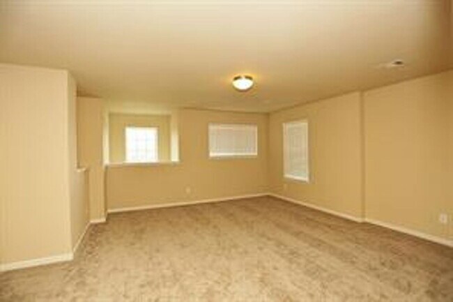 Building Photo - 10011 Cobbs Cove Ln