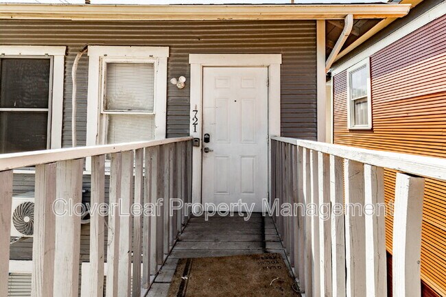 Building Photo - 723 E Euclid Ave