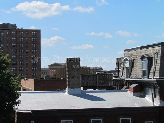 Building Photo - 2024 Spring Garden St