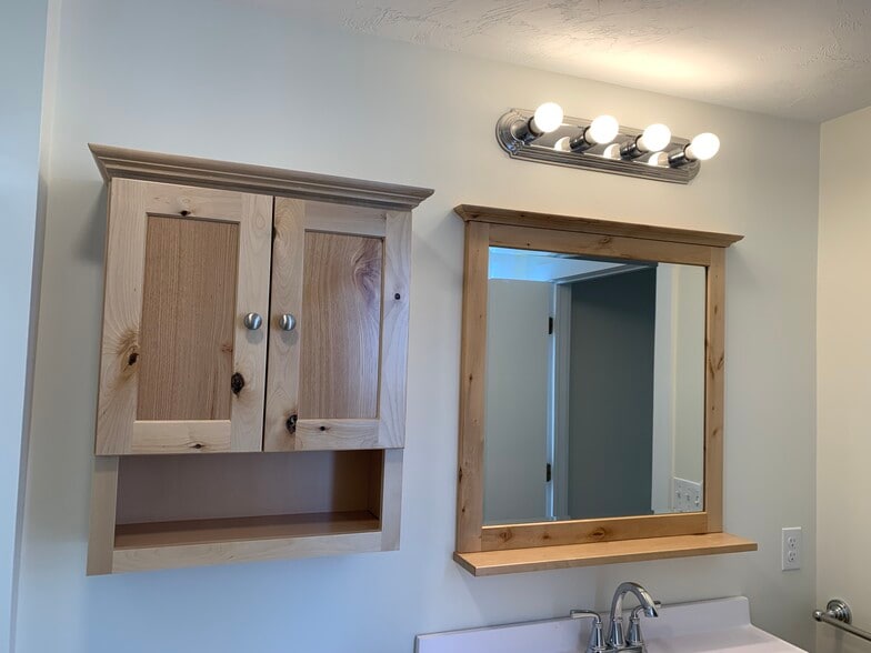 Building Photo - 99 Oxford St N