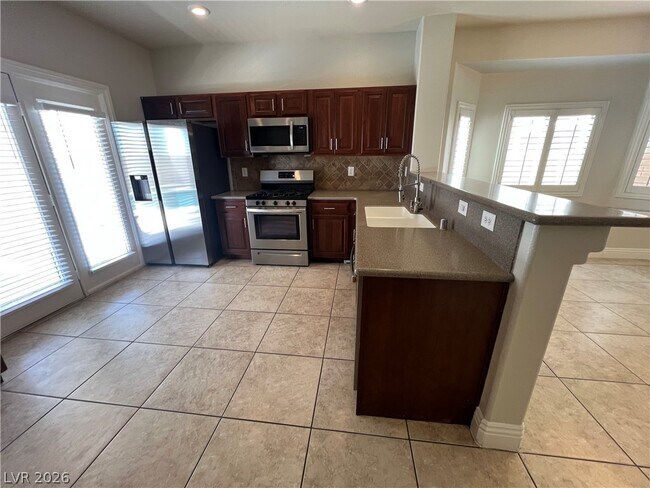 Building Photo - 9460 Glendora Valley St
