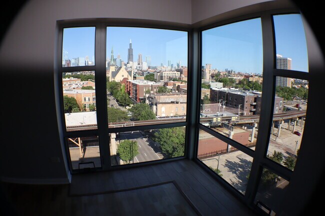 Building Photo - 100 N Hermitage Ave
