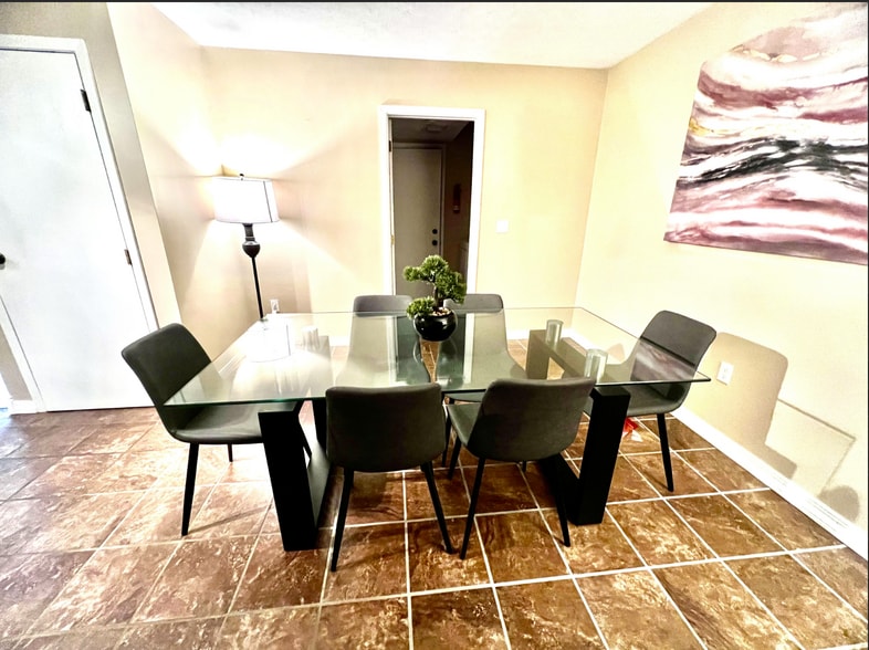 Dining Room - 4311 Frontenac Dr