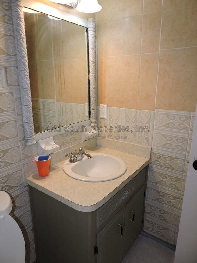 Building Photo - 1345 Jasma Ln