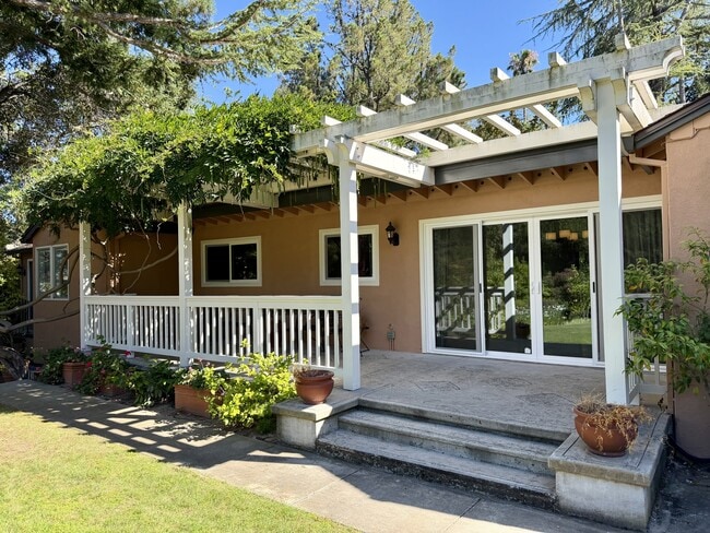 Building Photo - 19401 San Marcos Rd