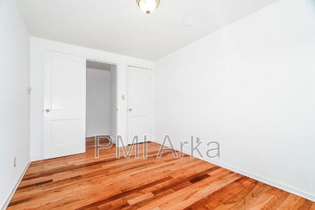Building Photo - 7306 S 115th St