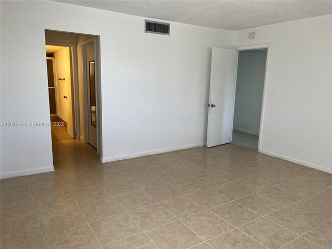 Building Photo - 403 NW 68th Ave