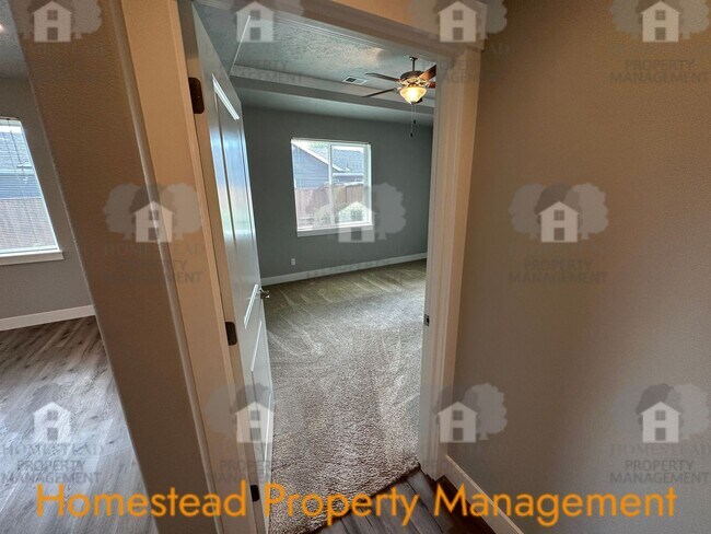 Building Photo - Happy Holidays from Homestead! Get 50% off one month of rent!