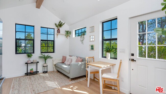 Building Photo - 6761 Case Ave