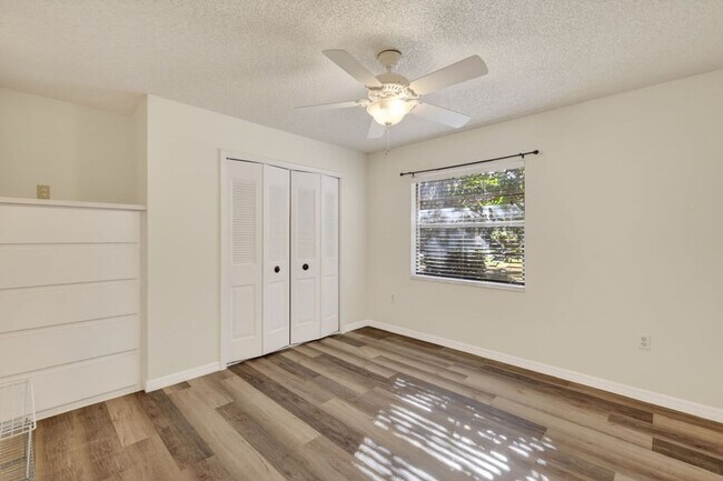 Building Photo - 12520 Orangewood Ct