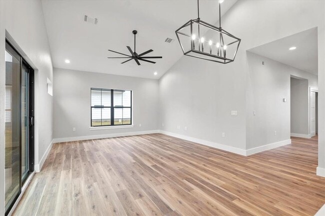 Building Photo - 203 Ave J