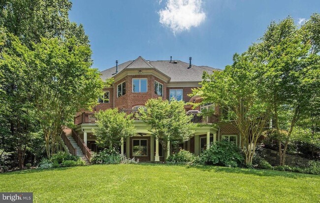 Building Photo - 7841 Montvale Way