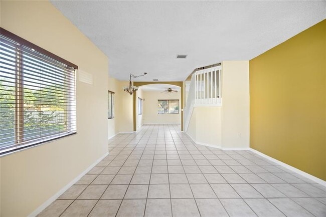Building Photo - 1851 SW 101st Way