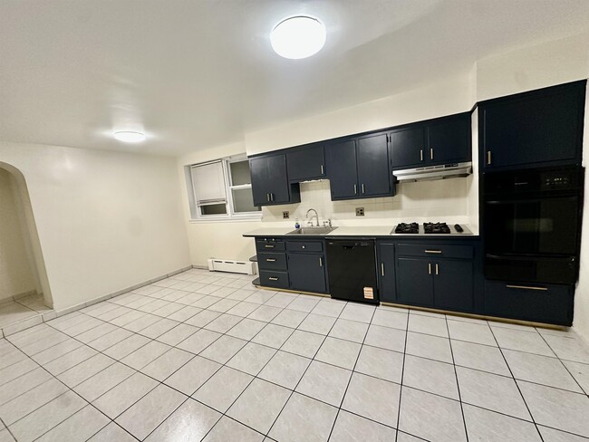 Building Photo - 6708 Newkirk Ave