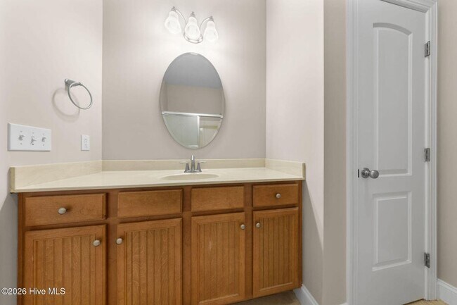 Building Photo - Beautiful 4 bedroom 3 bath home in Compass Pointe