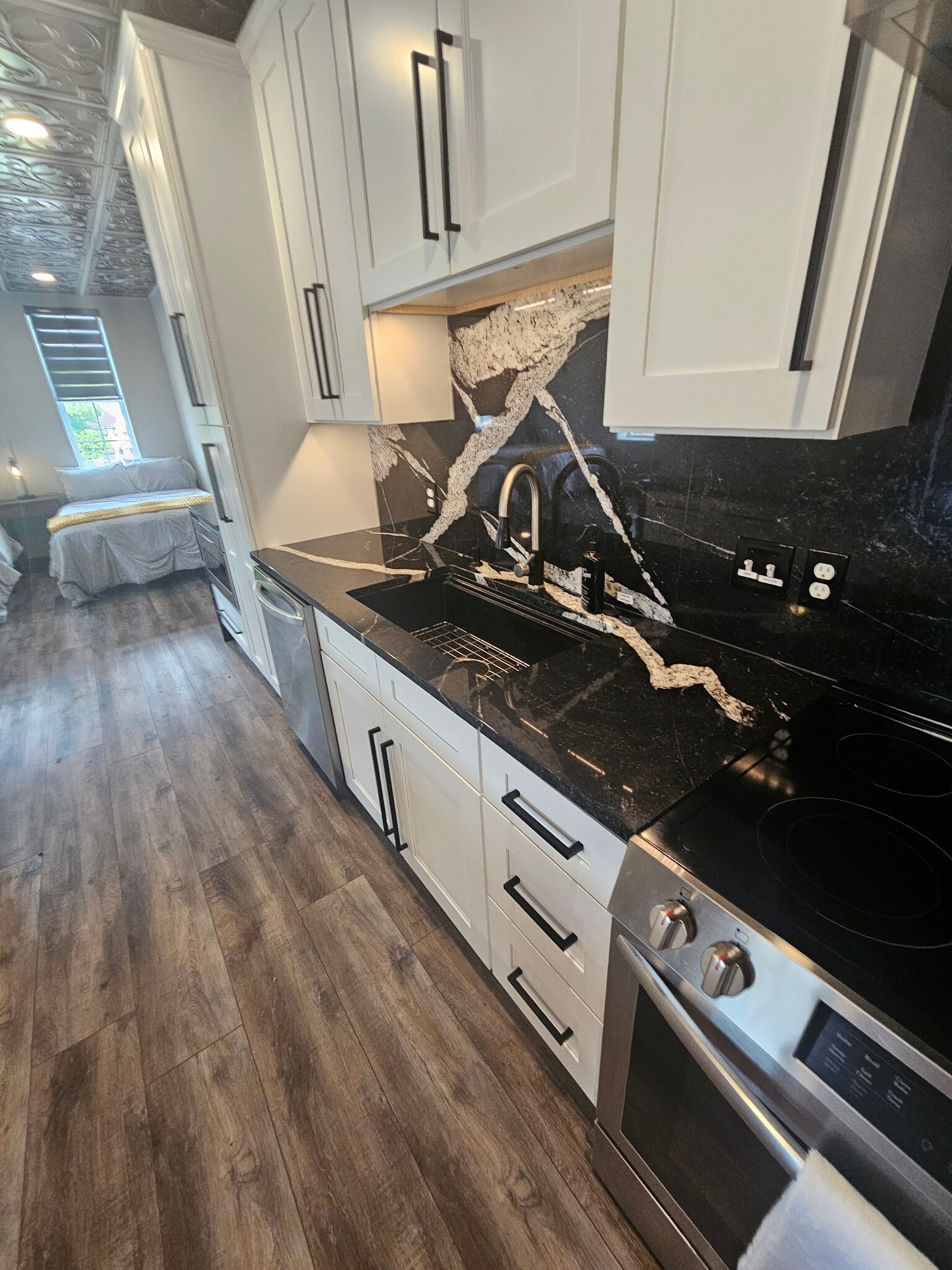 Building Photo - 223 Main St